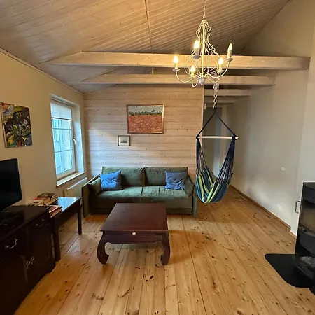 アパート Igo Townhall