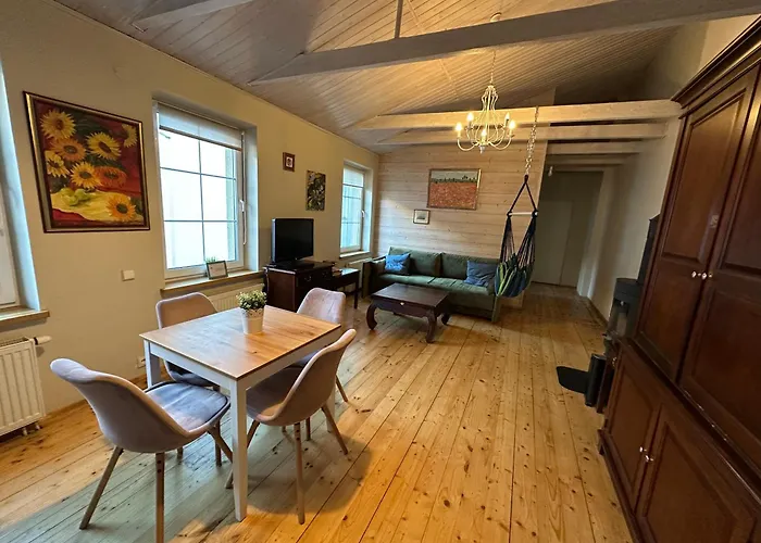 Igo Townhall アパート *