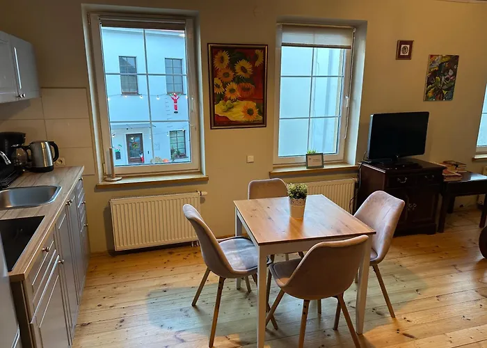 Igo Townhall アパート